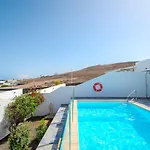 Casa Serena Panoramic Views, Ac And Pool 펜션 플라야블랑카